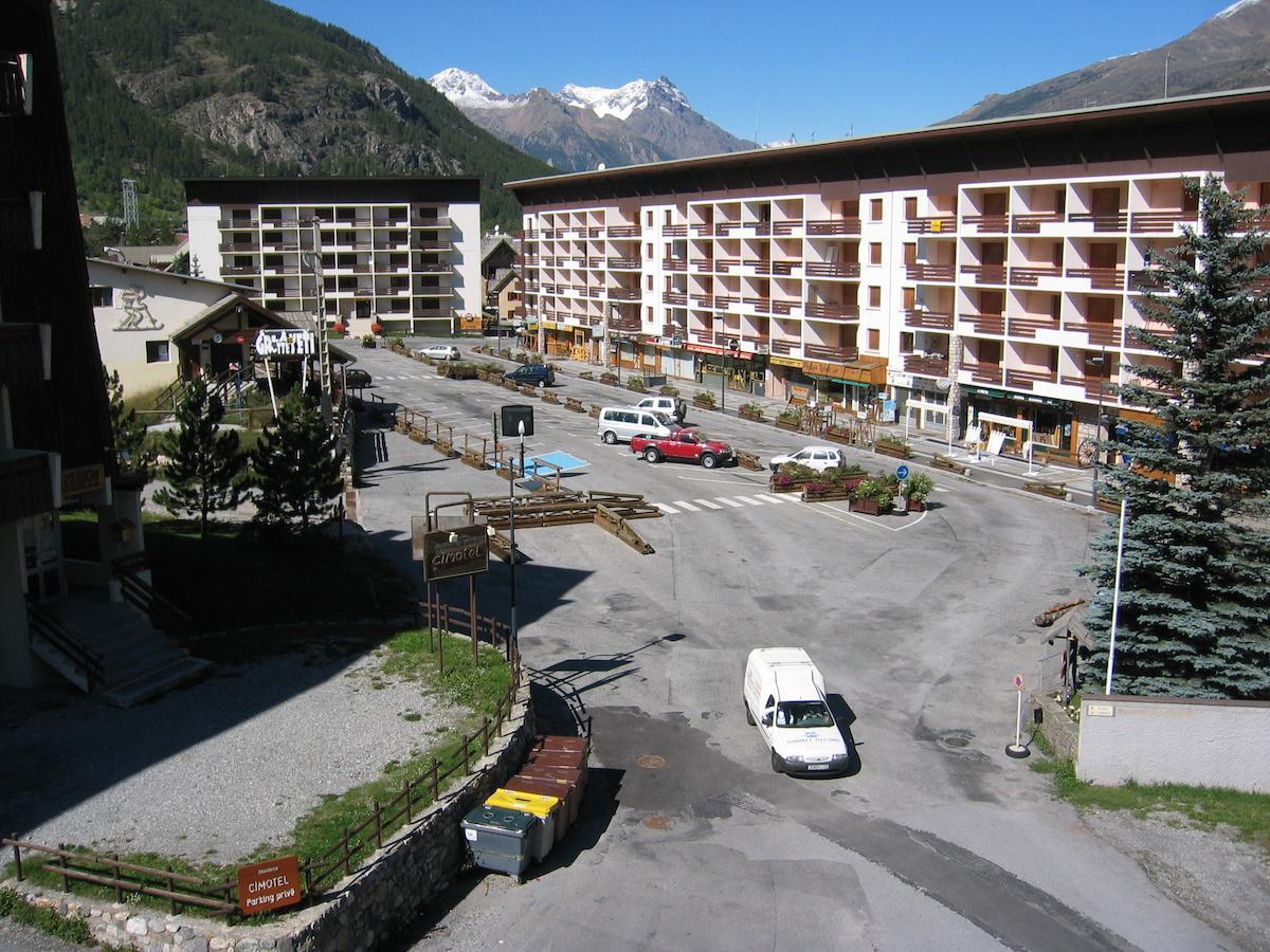 Le Serre Chevalier Maison Familiale Lodge *